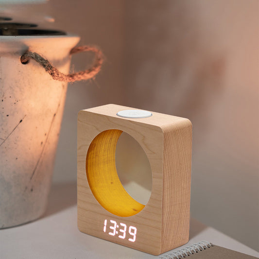 Horloge Maison : Horloge en bois, réveil électronique, disign carré, LED
